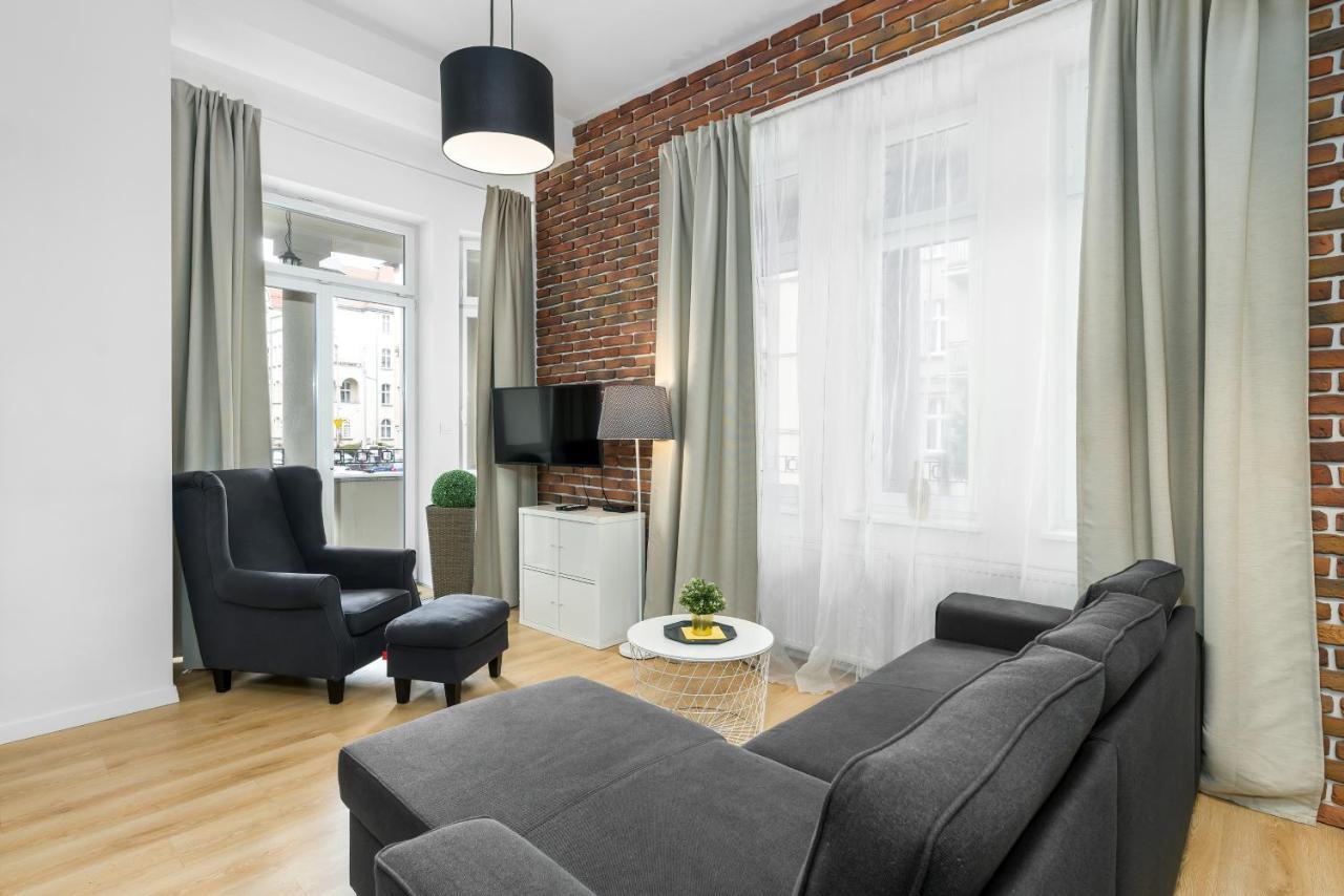 Apartment Poznan Mtp Chelmonskiego By Noclegi Renters Екстер'єр фото