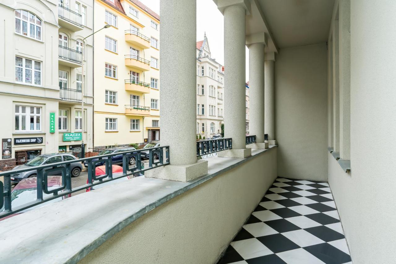 Apartment Poznan Mtp Chelmonskiego By Noclegi Renters Екстер'єр фото