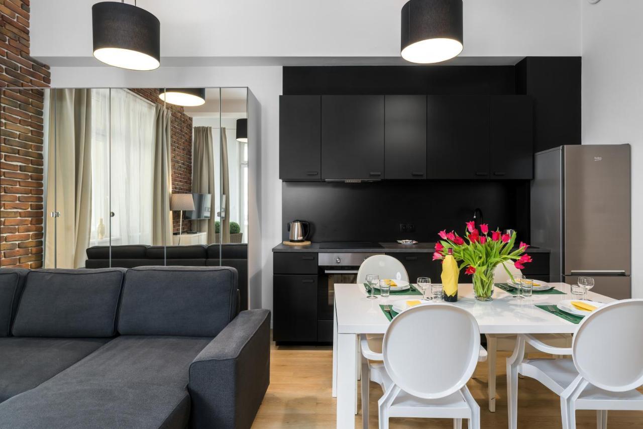 Apartment Poznan Mtp Chelmonskiego By Noclegi Renters Екстер'єр фото